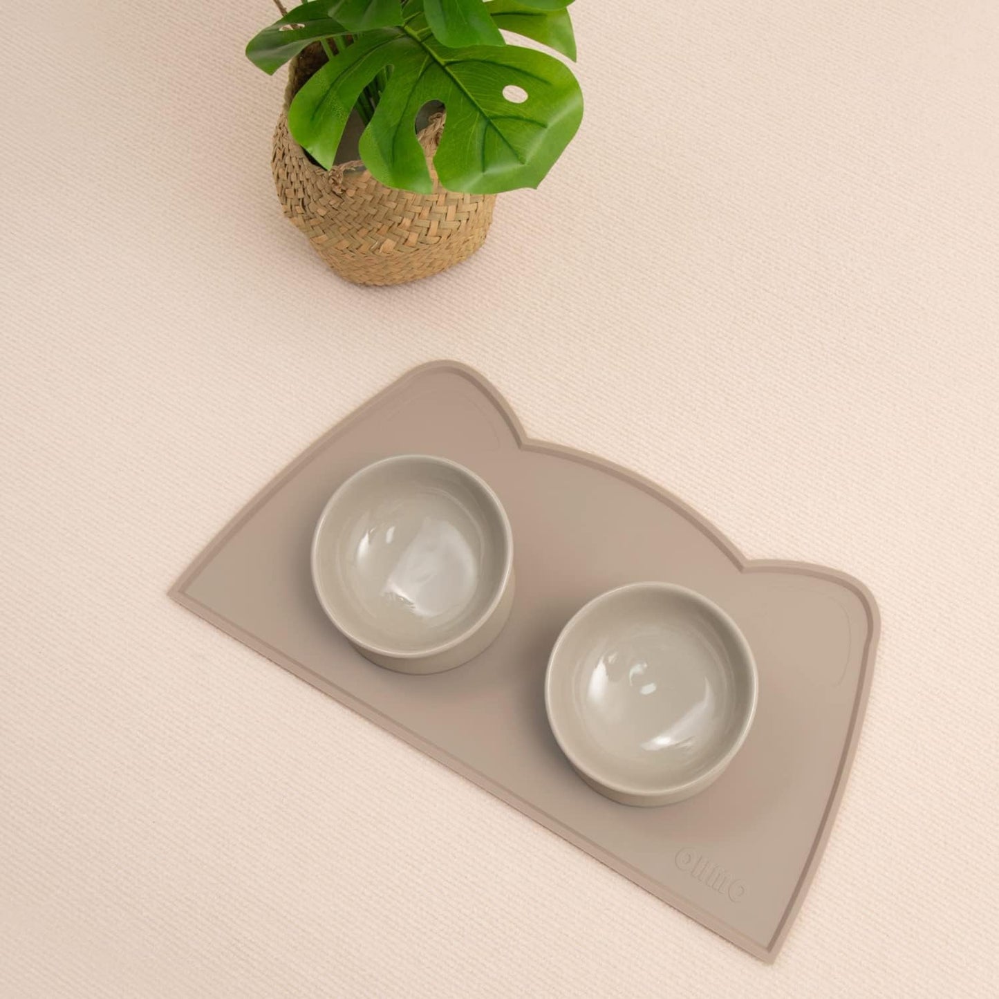 OHMO - Cat Food Mat, Silicone Pet Feeding Mat for Floor Non-Skid Waterproof Dog Water Bowl Tray, Easy to Clean Pet Placemat (Beige, 18 * 9.8'')