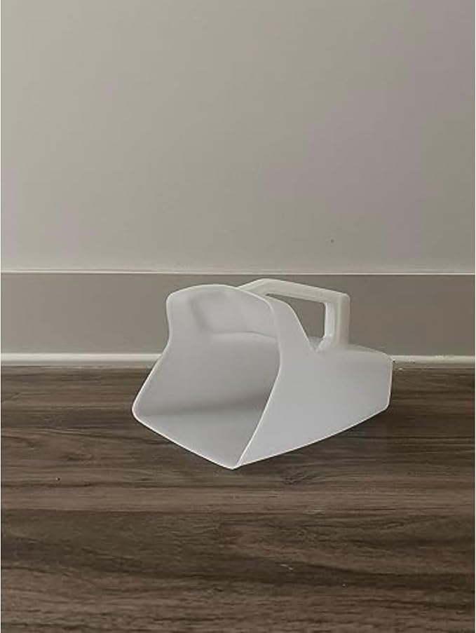 Rubbermaid Commercial Products Food Service Utility Scoop, 64-Ounce, White, for Ice/Bar and Ingredient Use in Restaurant/Kitchen (Pack of 6)