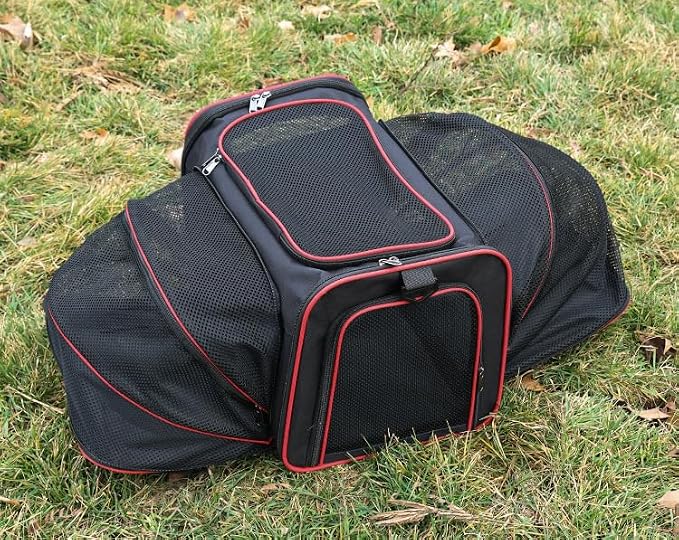 Expandable Cat Carrier Pet Carrier with 2 Extensions,Airline Approved Soft-Sided Portable Dog Travel Washable Carrier for Kittens,Puppies,Removable Soft Plush Mat (Black Red, Small)