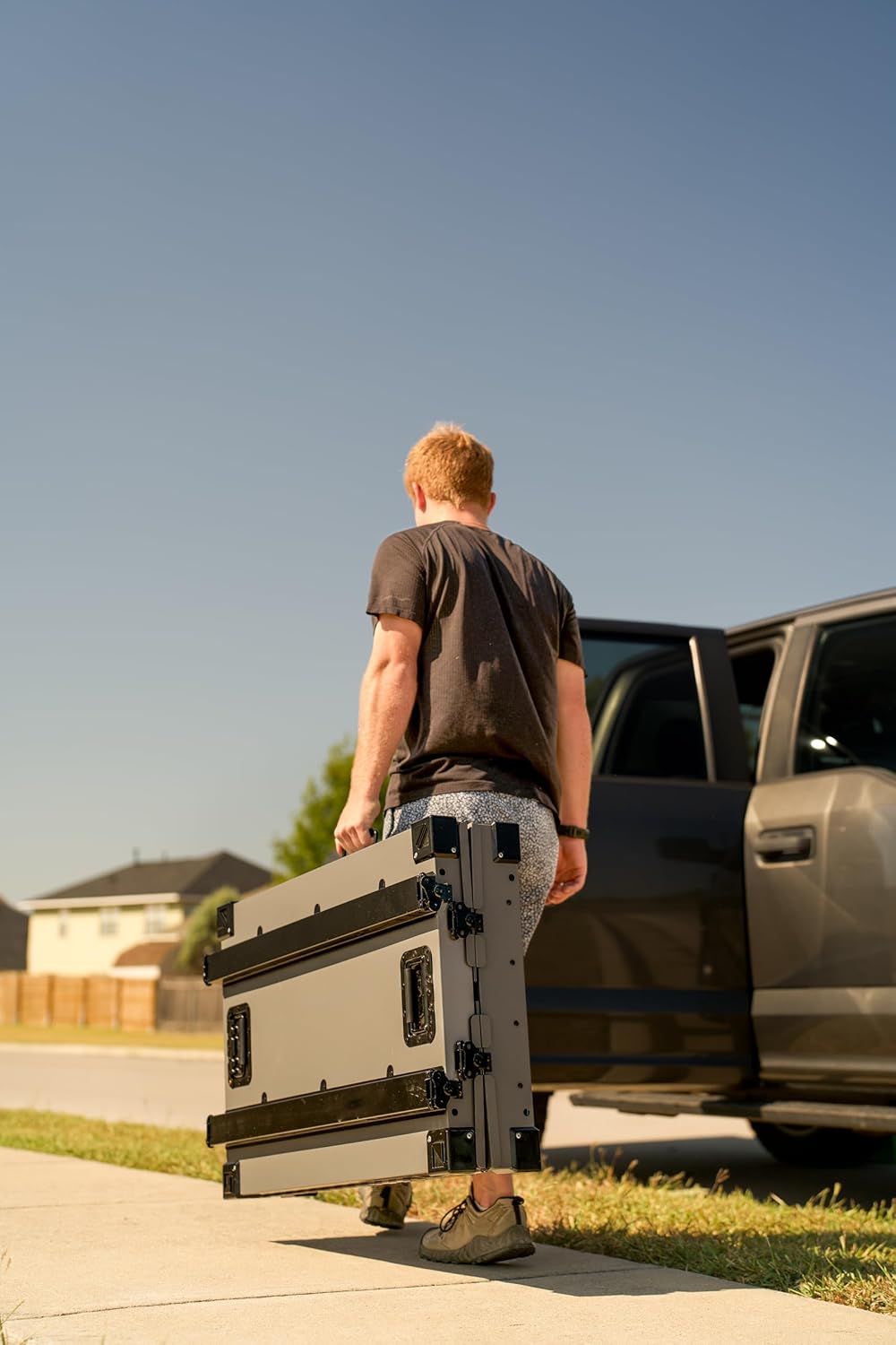 Heavy Duty Fully Collapsible Powder-Coated Aluminum Dog Crate - Large (Black)