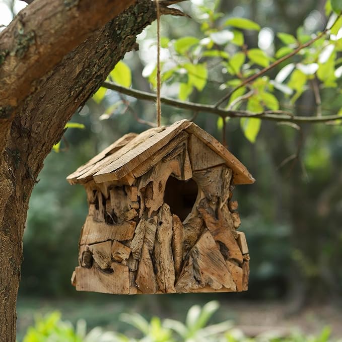 Wood Bird House Squirrel House with 2.36" Heart-Shaped Entry & Hanging Rope, Artistic Cottage-Style Outdoor Bird Feeder Garden Decoration