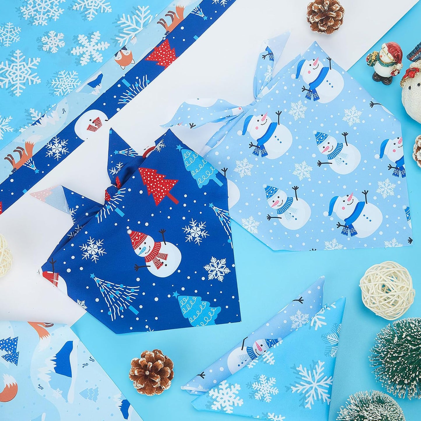 Abbylike 50 Pcs Winter Dog Bandanas Bulk Blue Snowflake Dog Bandanas for Pets Triangle Kerchief Scarf Bibs for Winter Pets Cats Party Costume Photo Props Accessories Pet Shops (31.5 x 21.7 x 21.7)