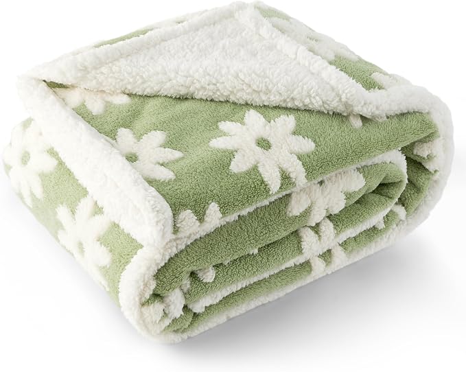 LE SURE Waterproof Blanket for Bed Cute Cozy 3D Jacquard, Twin（60x80） | Dog Blankets for Large Dogs, Pet Aesthetic Gift, Warm Soft Sherpa Throw, Reversible Couch Protector, Flower Garden Green